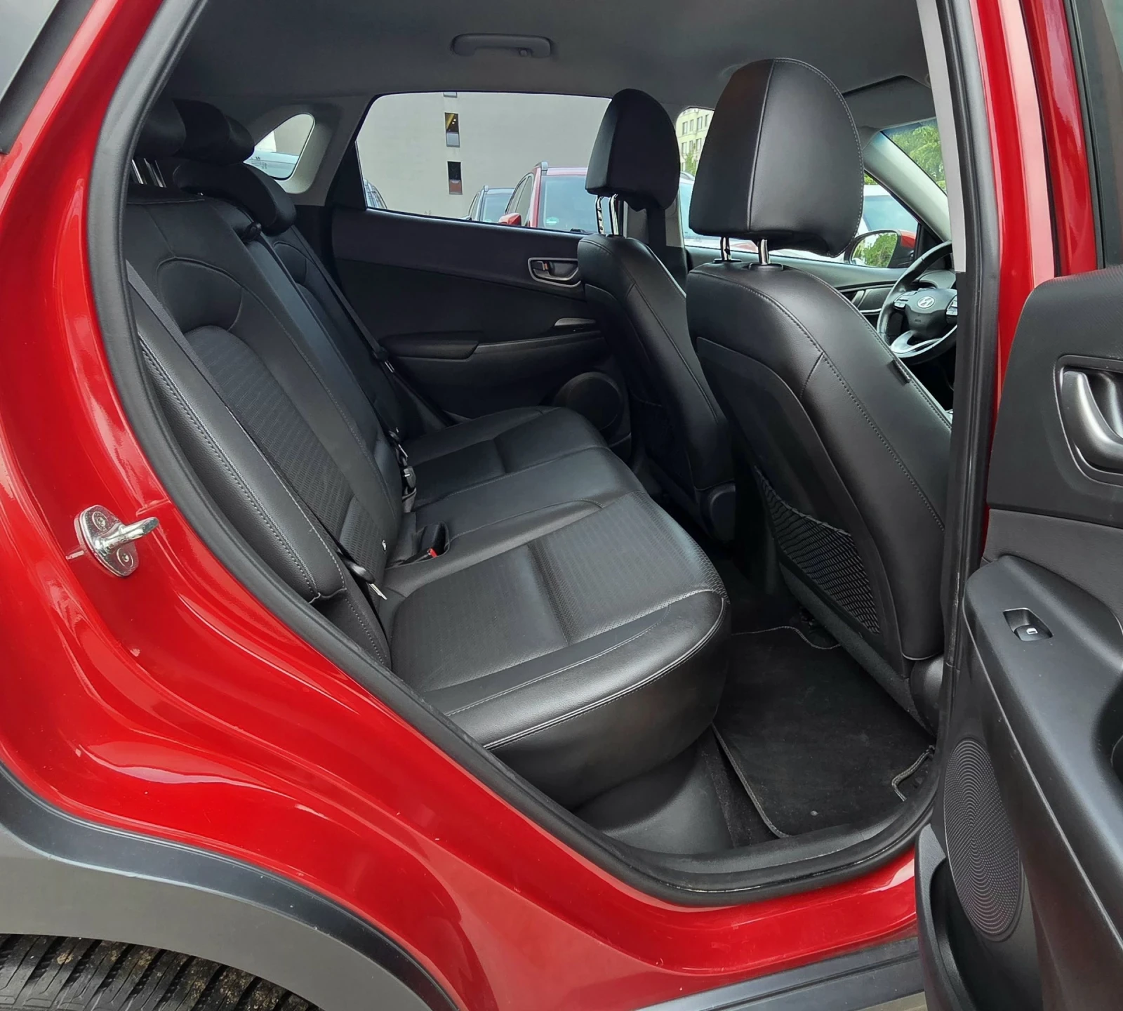 Hyundai Kona SOH100%Premium/Tеглич, снимка 9 - Автомобили и джипове - 55354263