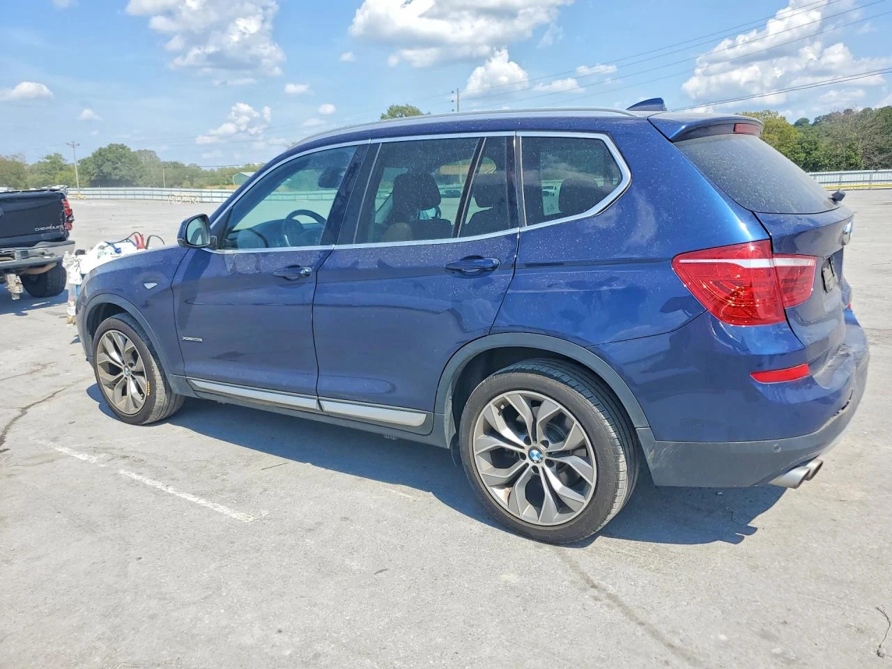BMW X3 2.0l xDrive28I, снимка 2 - Автомобили и джипове - 56340856