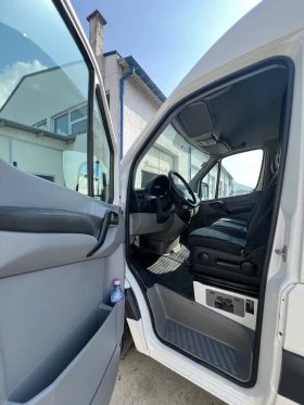VW Crafter Средна база Климатроник, снимка 15