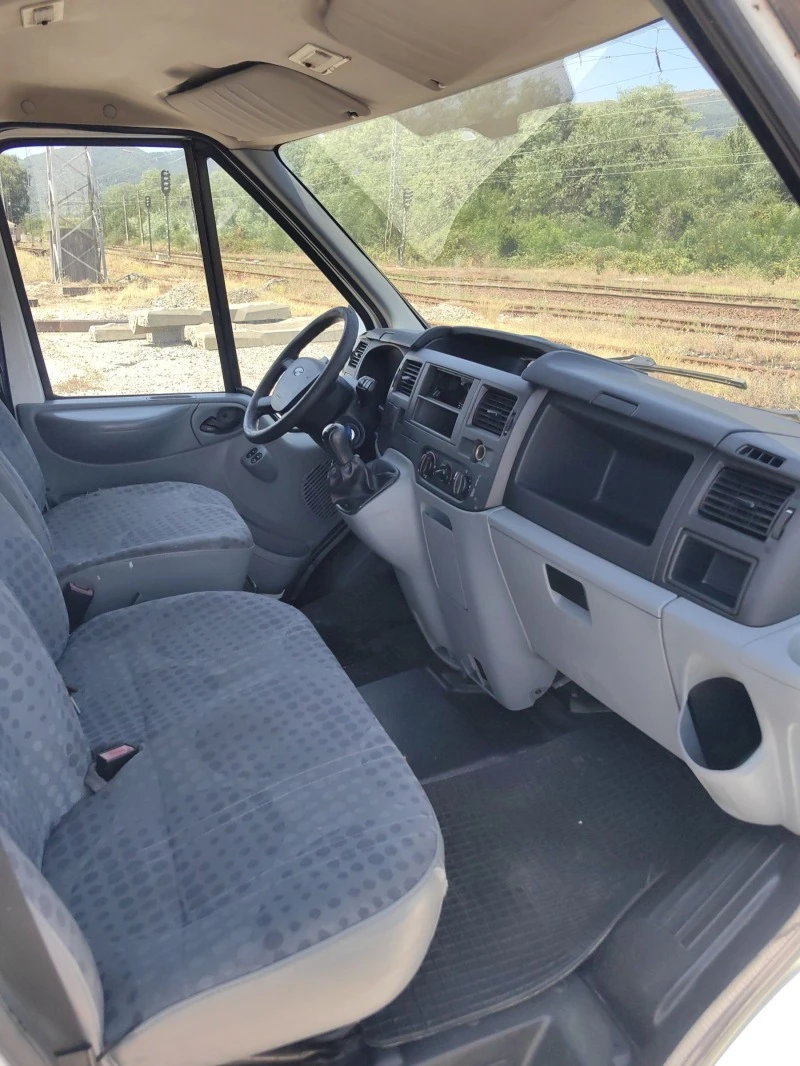 Ford Transit 2.2 клима, снимка 5 - Бусове и автобуси - 47646789