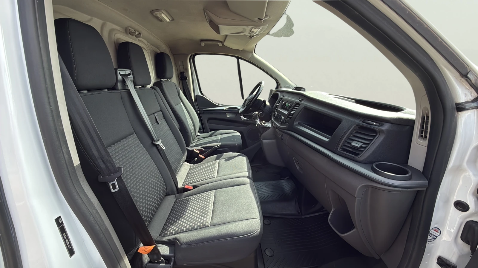 Ford Transit Custom 2.0L EcoBlue, снимка 12 - Бусове и автобуси - 54512807