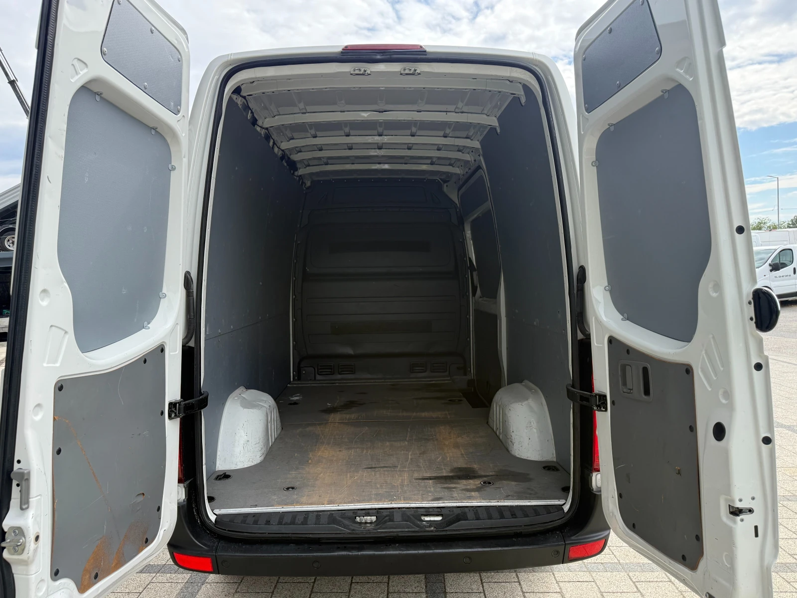 VW Crafter 2.0TDI Климатроник L2H2 Euro 5-EEV, снимка 17 - Бусове и автобуси - 56223155