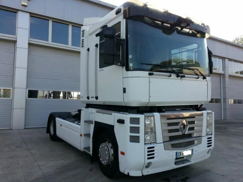 Renault Magnum 460 DXI E4 , снимка 2 - Камиони - 47406046