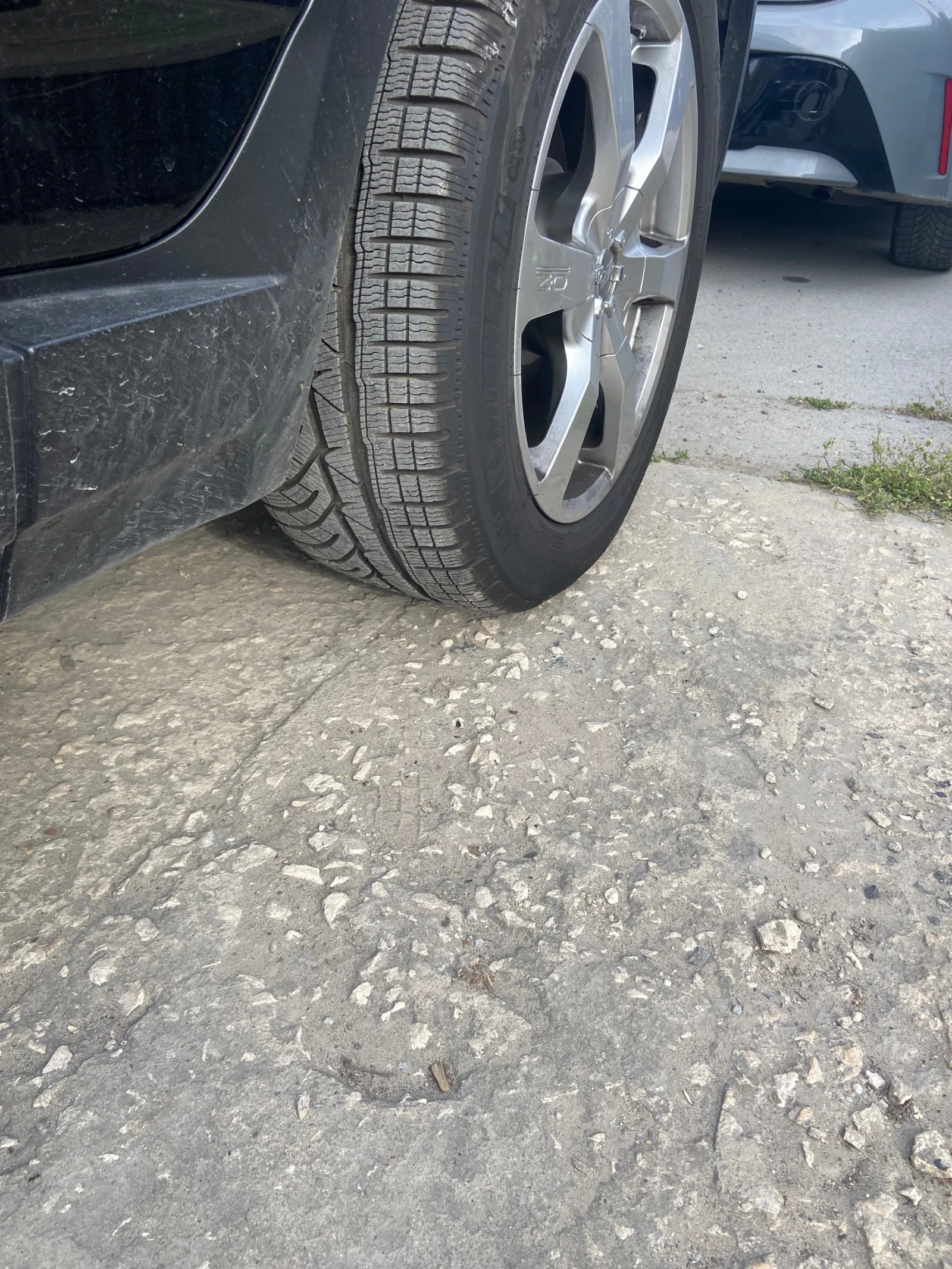    235/55R17 | Mobile.bg   2