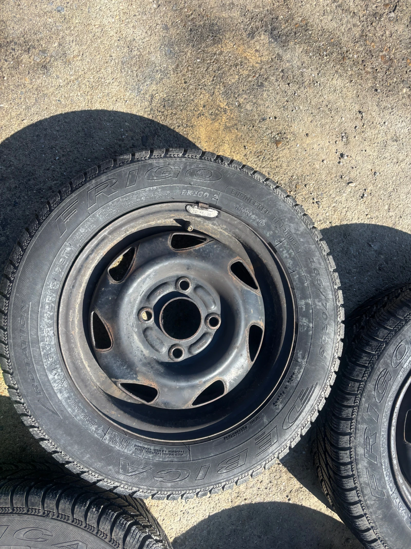 Гуми с джанти Debica 160/70R13, снимка 2 - Гуми и джанти - 53766181