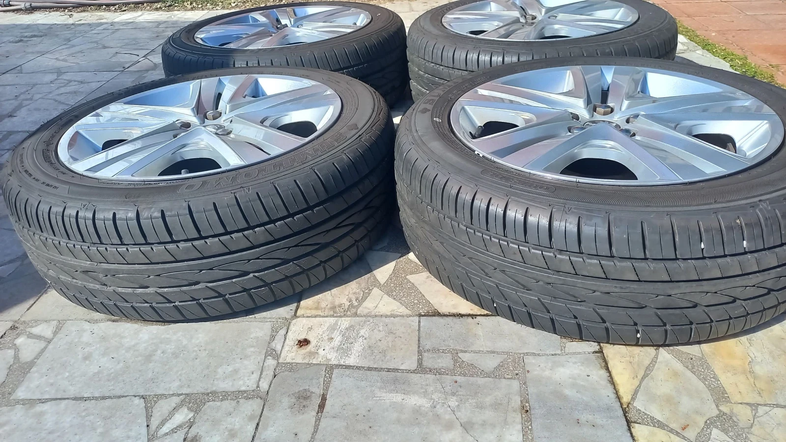���� � ������ 195/55R16 �� Peugeot 208 | Mobile.bg � ����������� 5