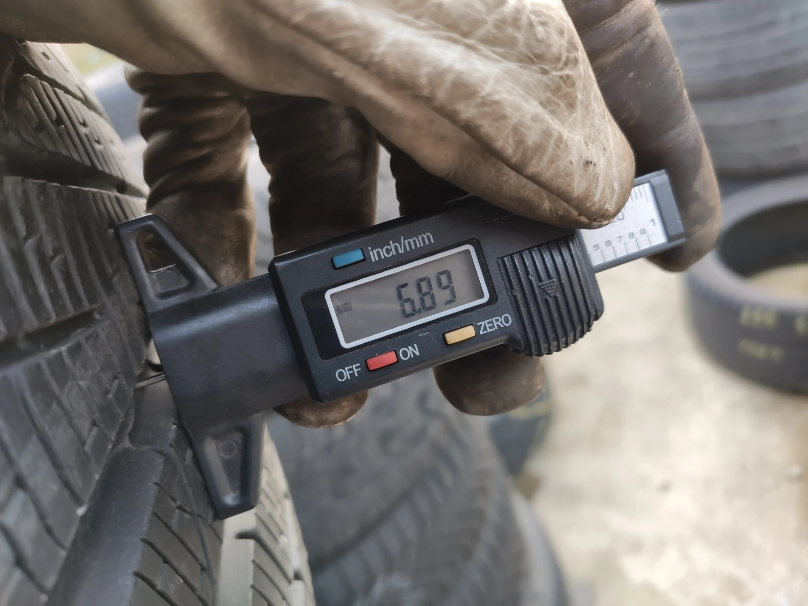 Гуми Зимни 245/50R18, снимка 6 - Гуми и джанти - 53965714