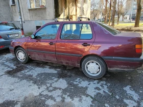 VW Vento, снимка 3