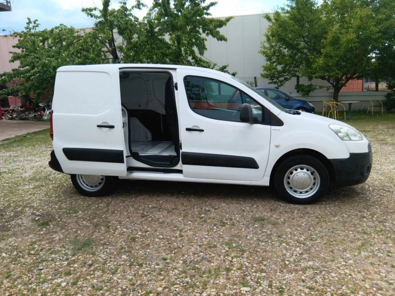 Peugeot Partner 1.6, снимка 9 - Автомобили и джипове - 45418201