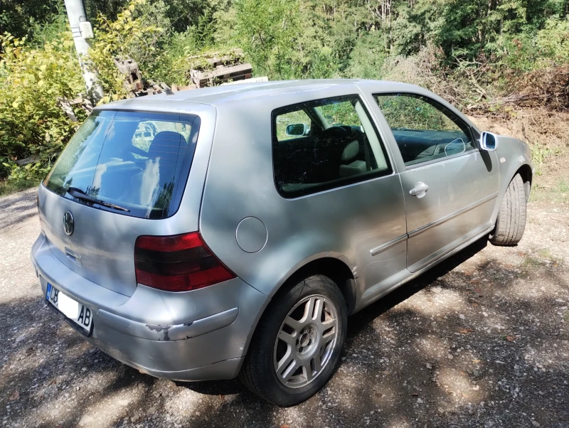 VW Golf, снимка 3 - Автомобили и джипове - 47229283