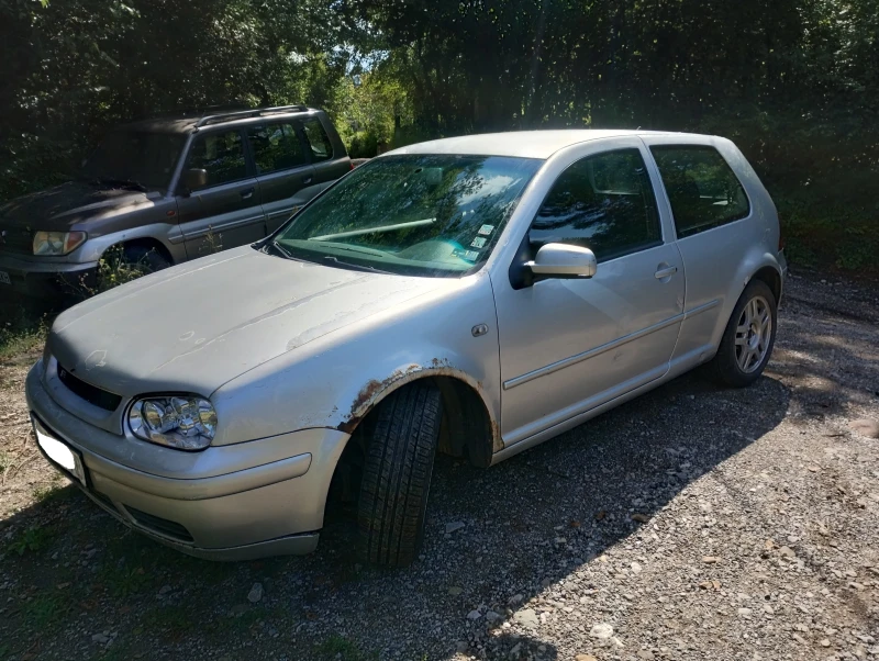 VW Golf, снимка 1 - Автомобили и джипове - 47229283