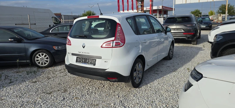 Renault Scenic 1.5 DCI, снимка 4 - Автомобили и джипове - 47352212