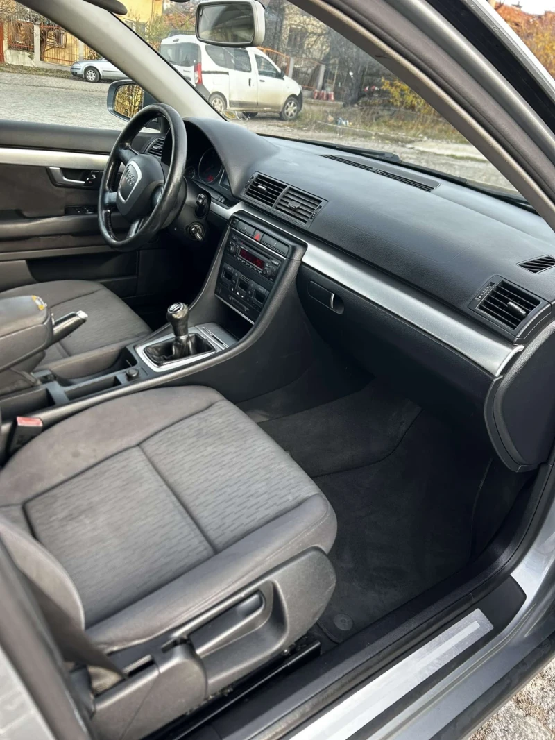 Audi A4 2.0TDI 16V, снимка 5 - Автомобили и джипове - 48019674