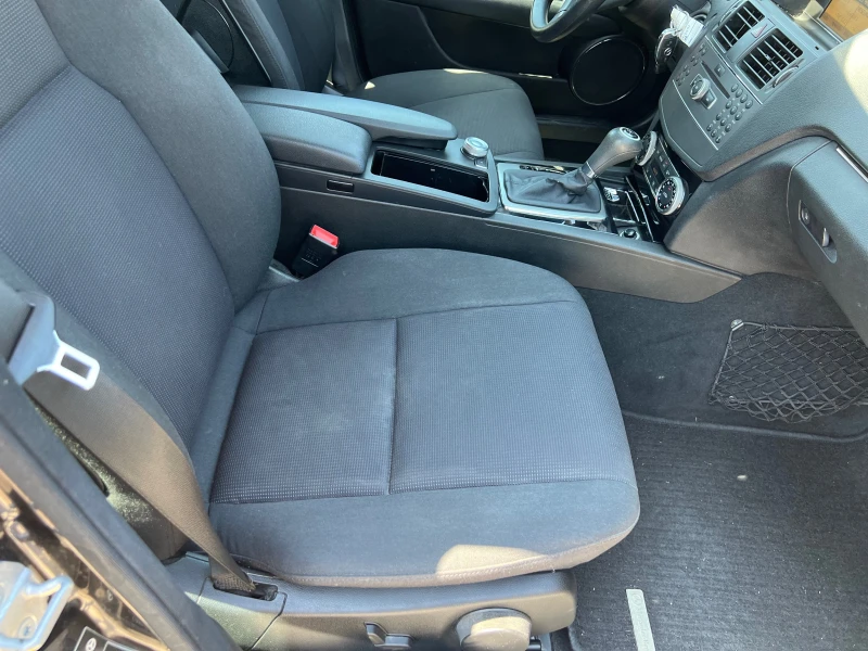 Mercedes-Benz C 220 2.2 CDI, снимка 12 - Автомобили и джипове - 51307782