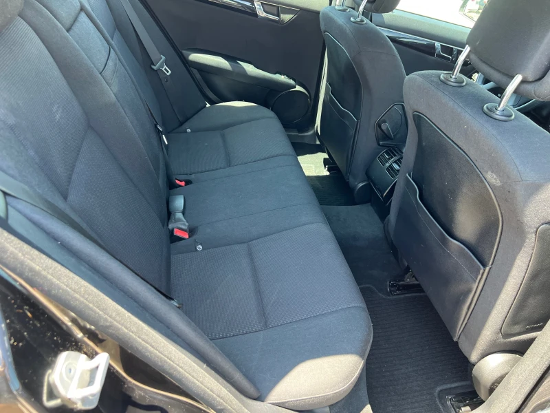 Mercedes-Benz C 220 2.2 CDI, снимка 13 - Автомобили и джипове - 51307782