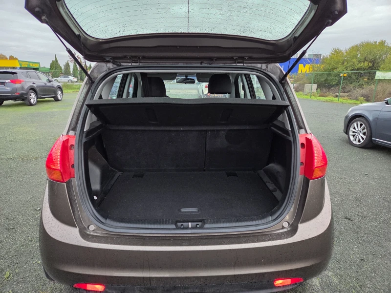 Kia Venga 1, 4i90ksFACE137000kmPODGREVEU5B, снимка 7 - Автомобили и джипове - 52368693