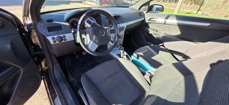 Opel Astra 1.7 CDTI, снимка 11 - Автомобили и джипове - 52800894