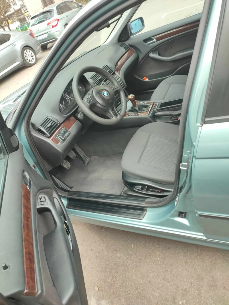 BMW 318, снимка 6 - Автомобили и джипове - 52999961