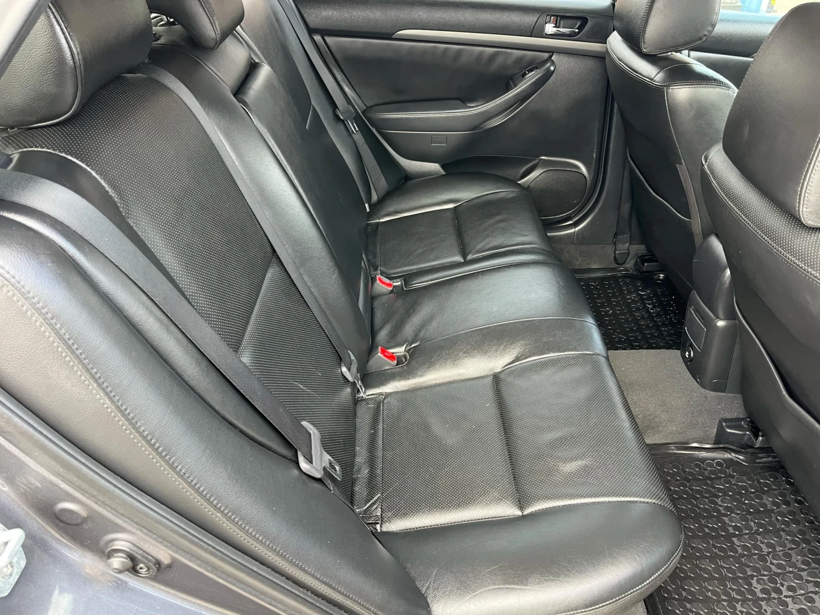 Toyota Avensis Face - изображение 9