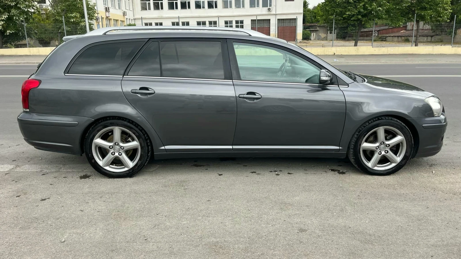 Toyota Avensis Face - изображение 5