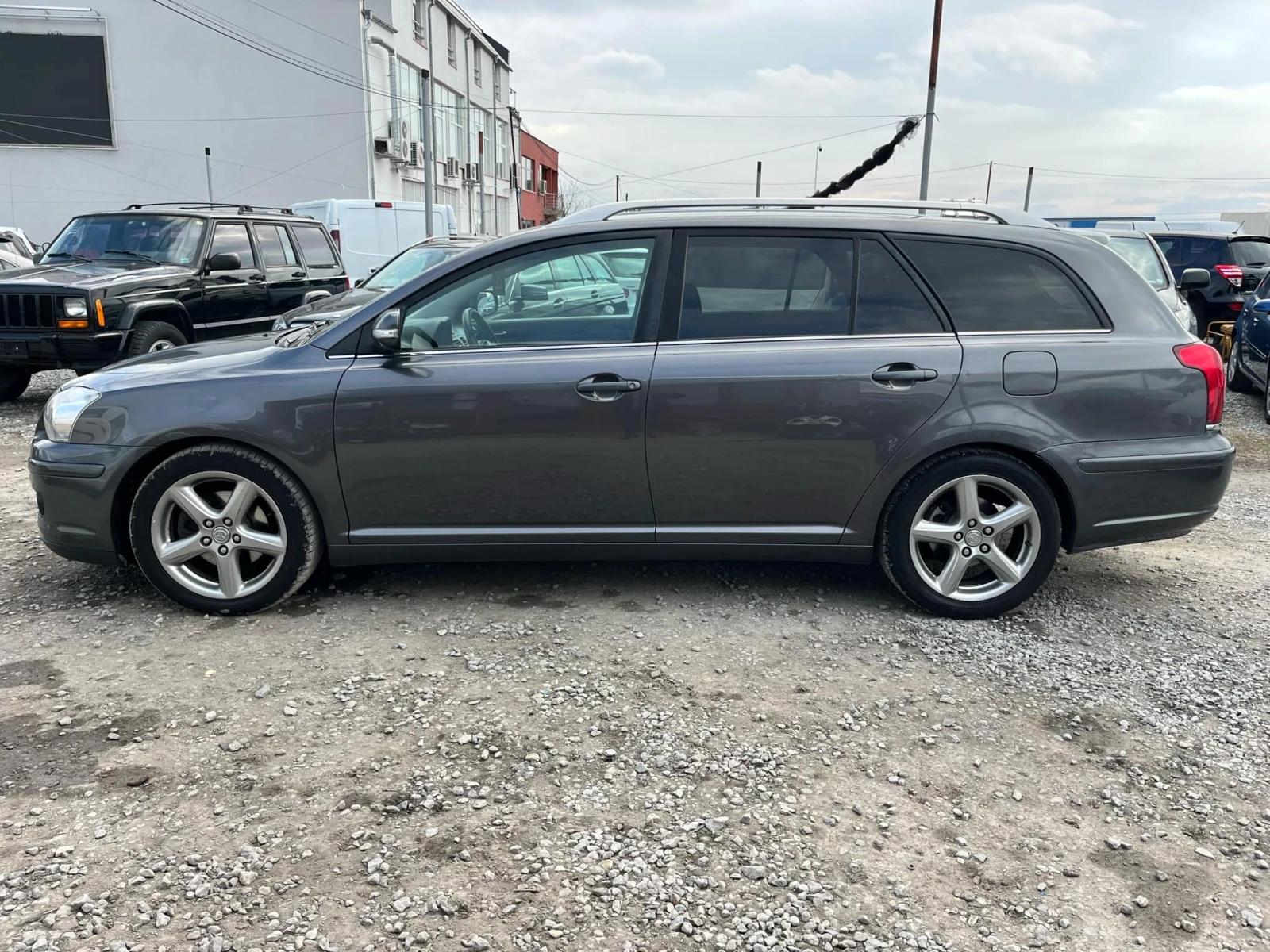 Toyota Avensis Face - изображение 5