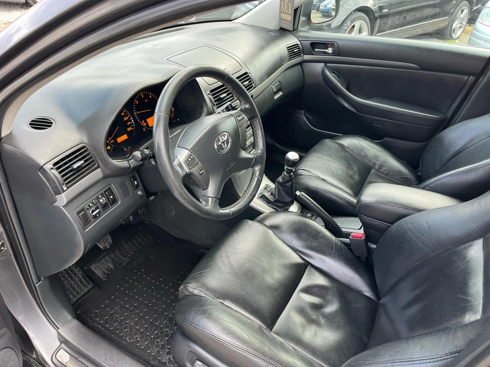 Toyota Avensis Face - изображение 7