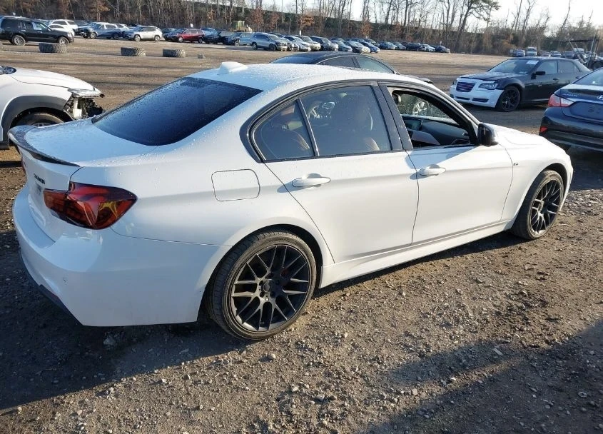 BMW 330 ХDRIVE - изображение 2