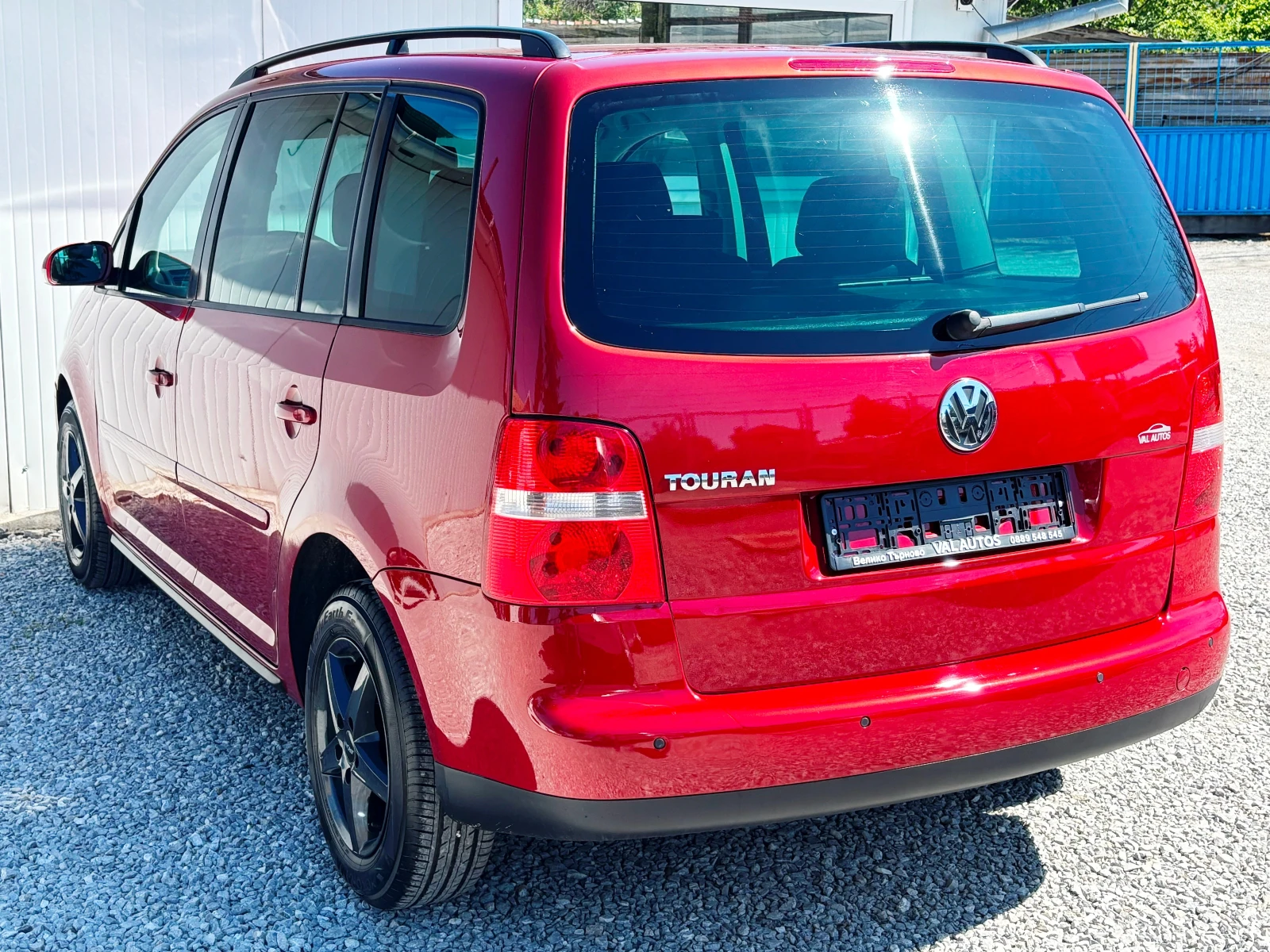 VW Touran 1, 6 БЕНЗИН НОВ ВНОС ВЪЗМОЖЕН БАРТЕР - изображение 5