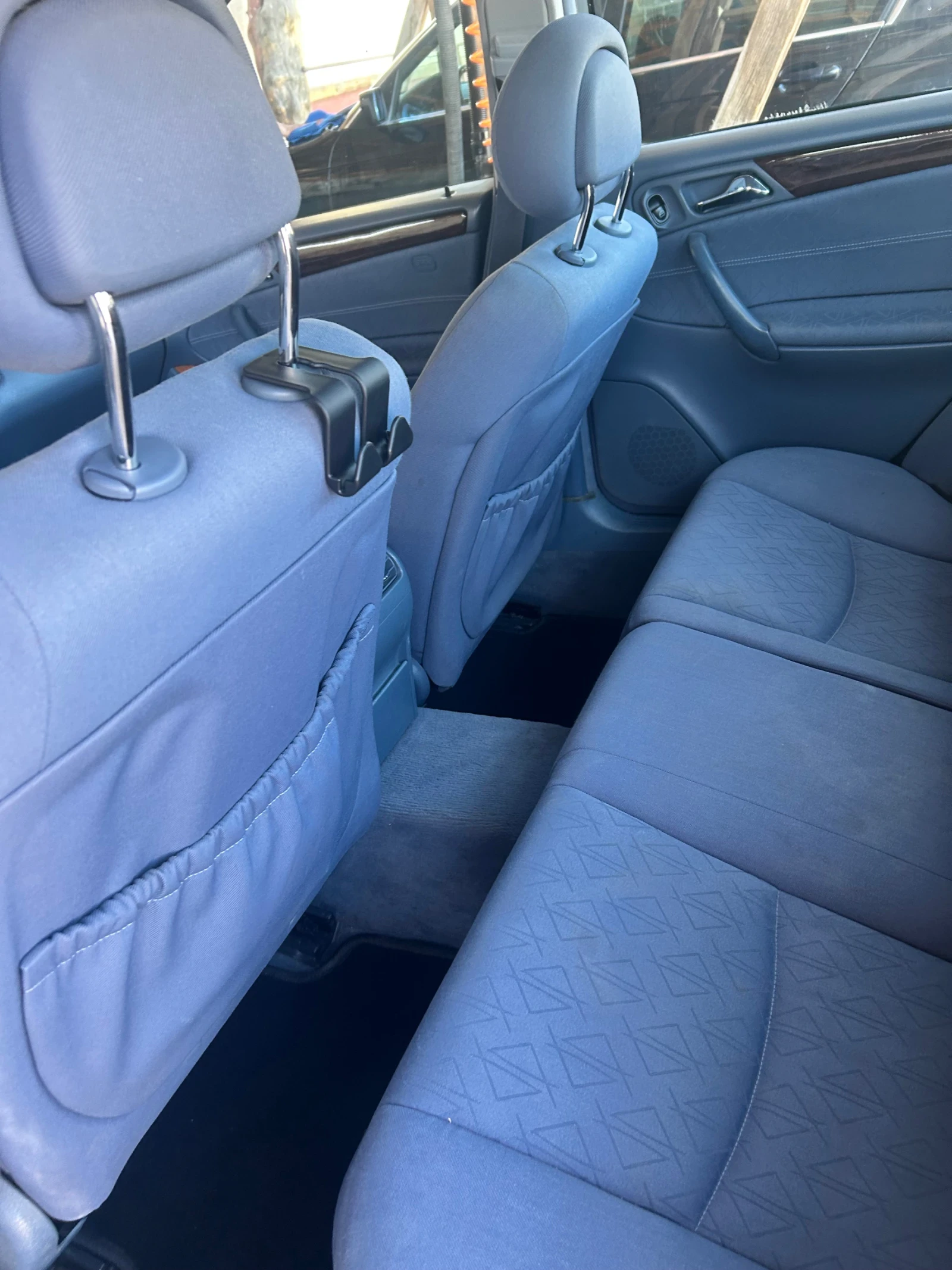Mercedes-Benz C 200  - изображение 10