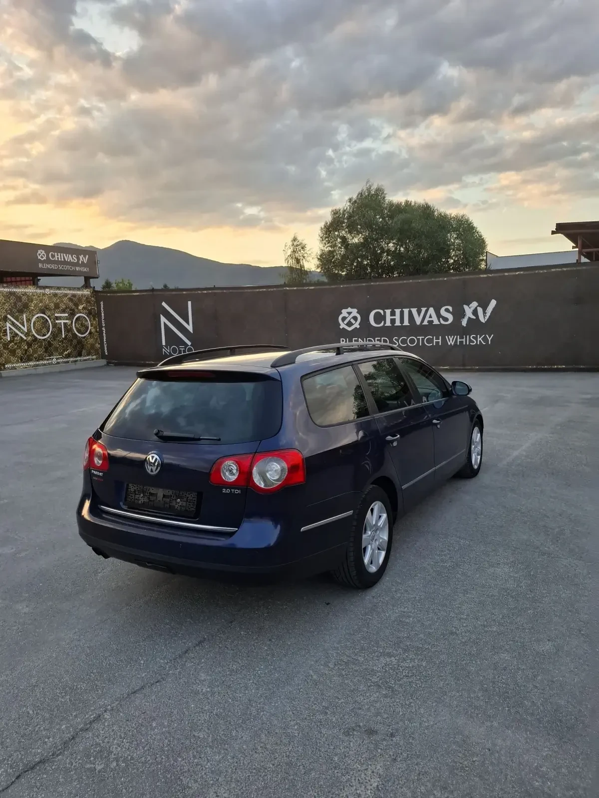 VW Passat 2.0TDI 140к.с COMONREAL АВТОМАТИК  - изображение 6