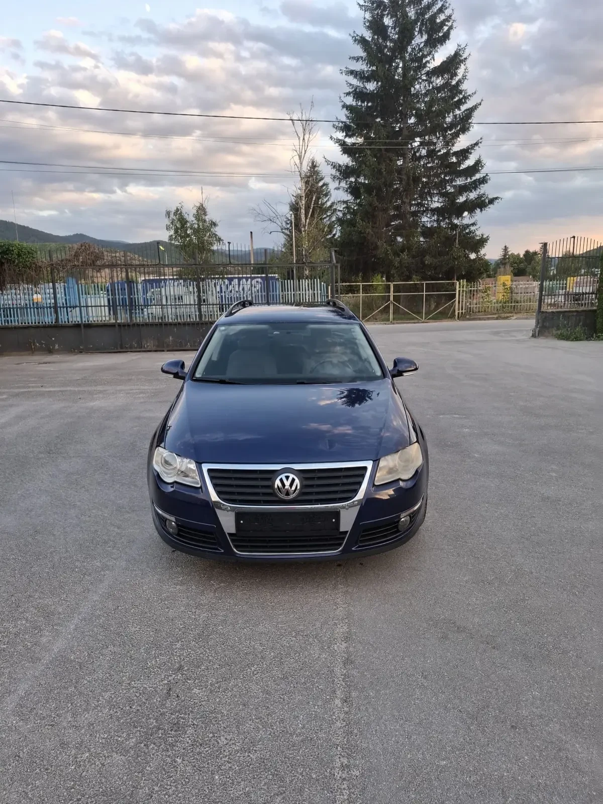 VW Passat 2.0TDI 140к.с COMONREAL АВТОМАТИК  - изображение 3
