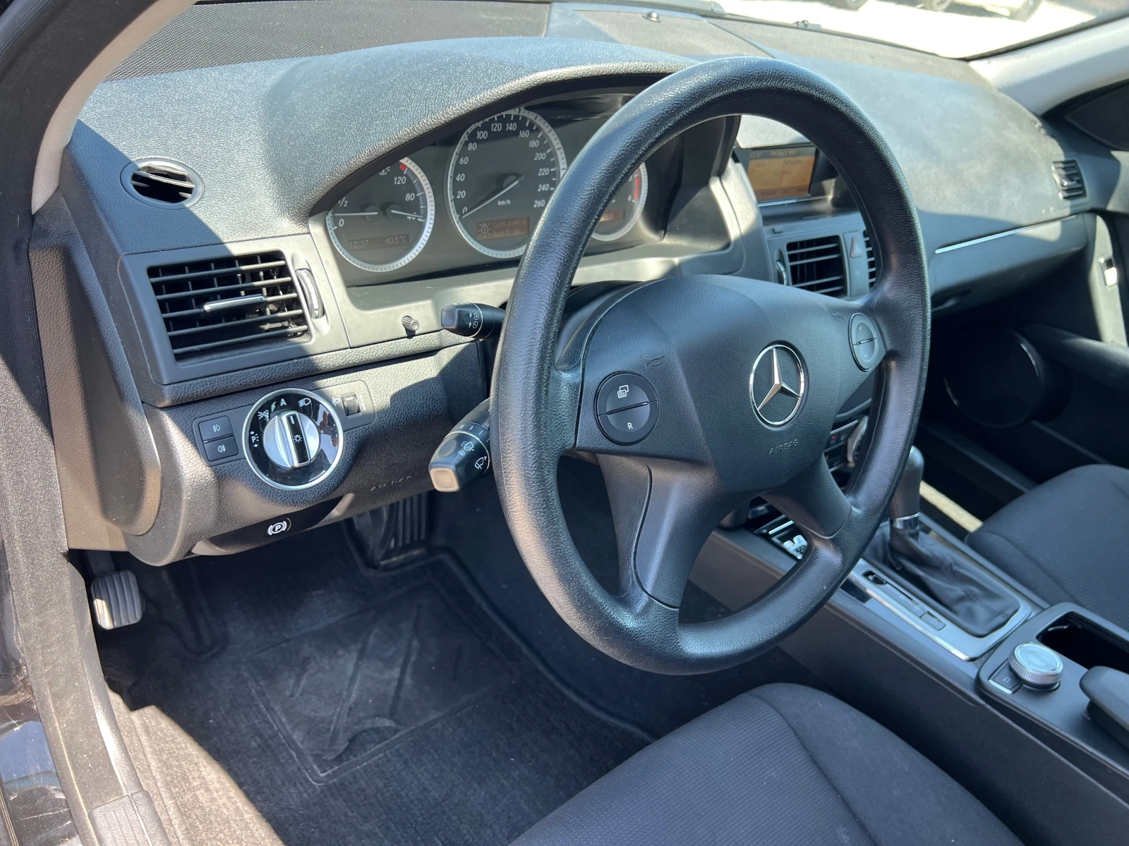 Mercedes-Benz C 220 2.2 CDI - изображение 10