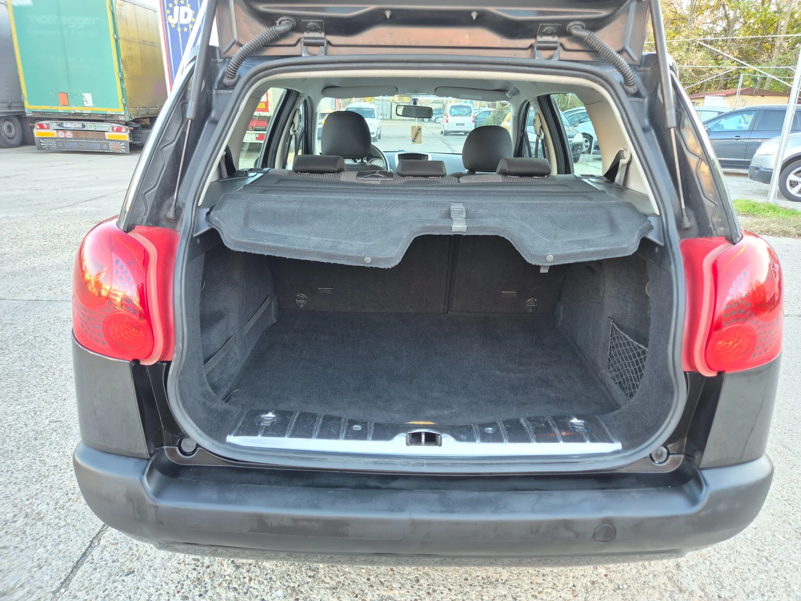 Peugeot 207 1.4i-ГАЗ-Италия  - изображение 9