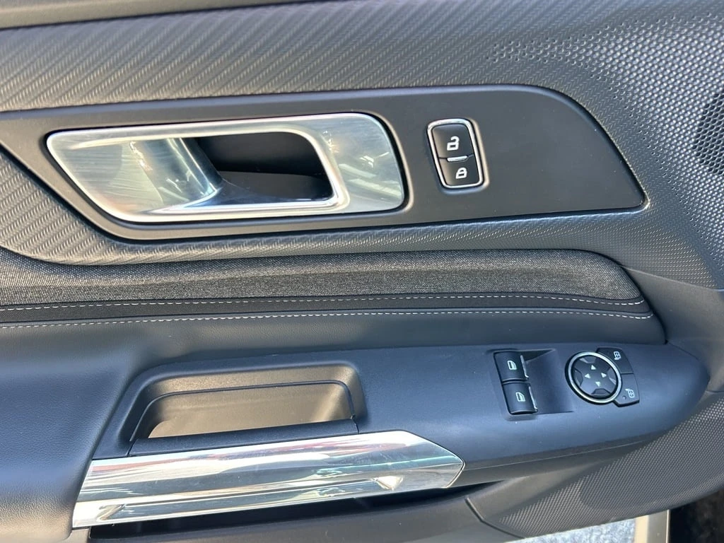 Ford Mustang * EcoBoost Local One owner * CARFAX * ���� �� �� | Mobile.bg � ����������� 11