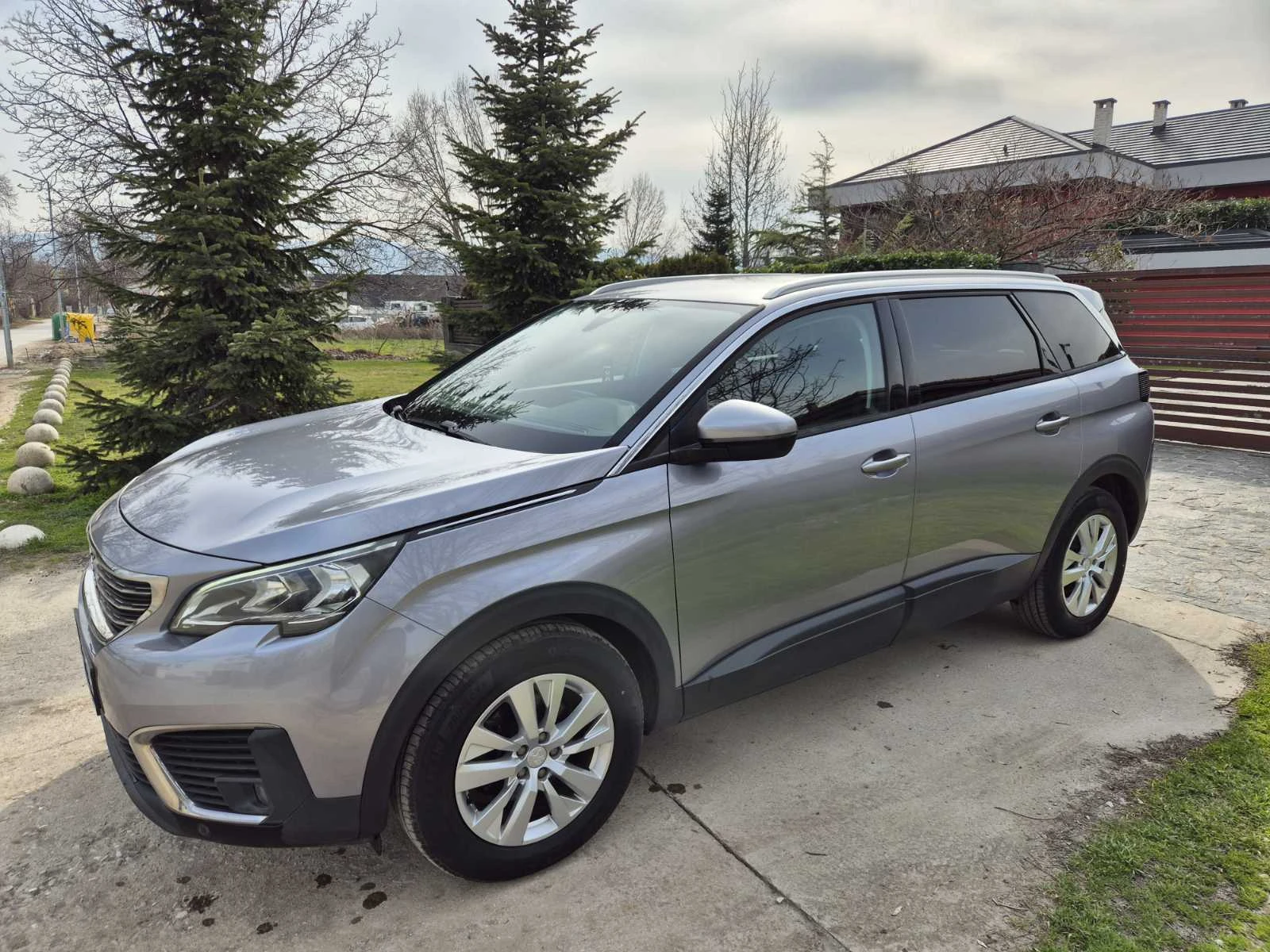 Peugeot 5008 1.6 eHDI avtomat, снимка 5 - Автомобили и джипове - 53715664