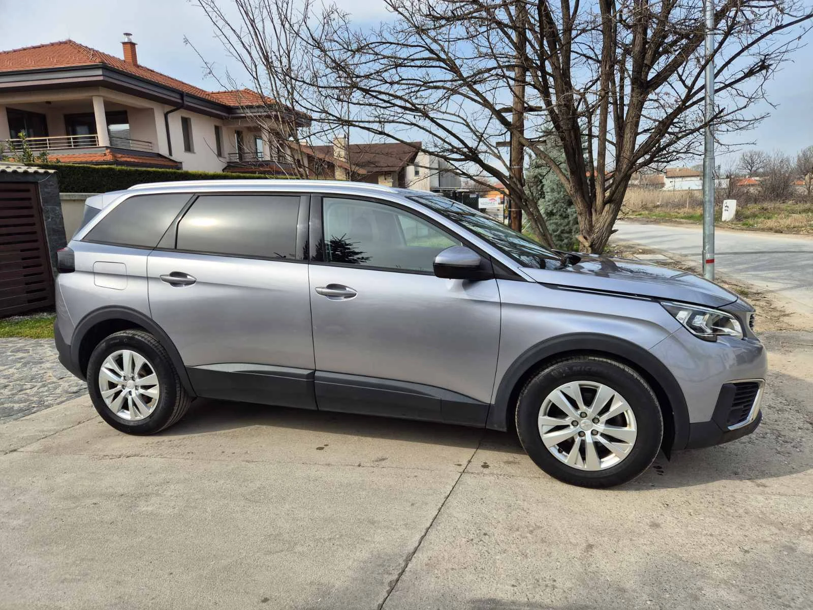 Peugeot 5008 1.6 eHDI avtomat, снимка 3 - Автомобили и джипове - 53715664