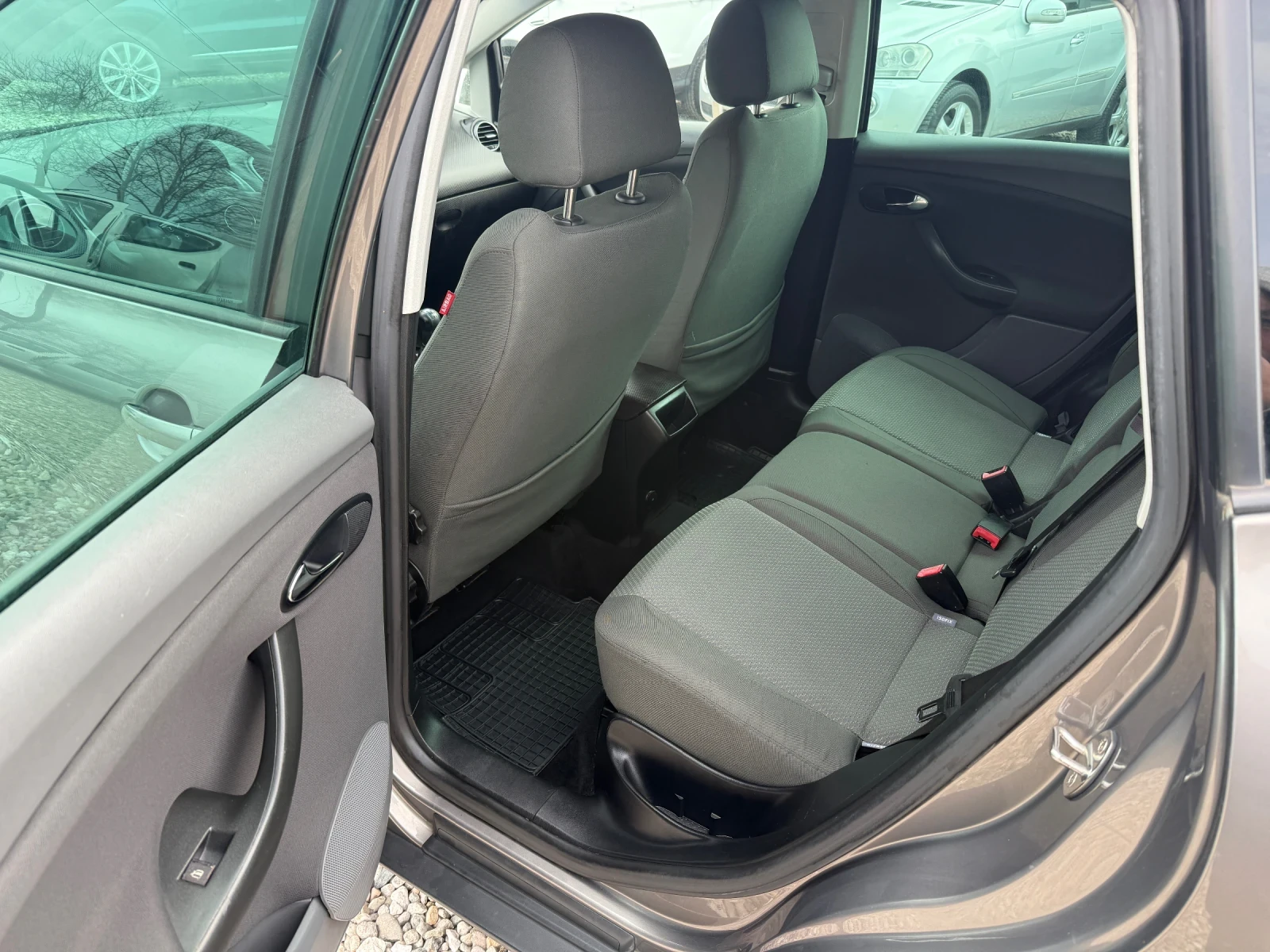 Seat Altea 1.9 TDI, снимка 7 - Автомобили и джипове - 53917142