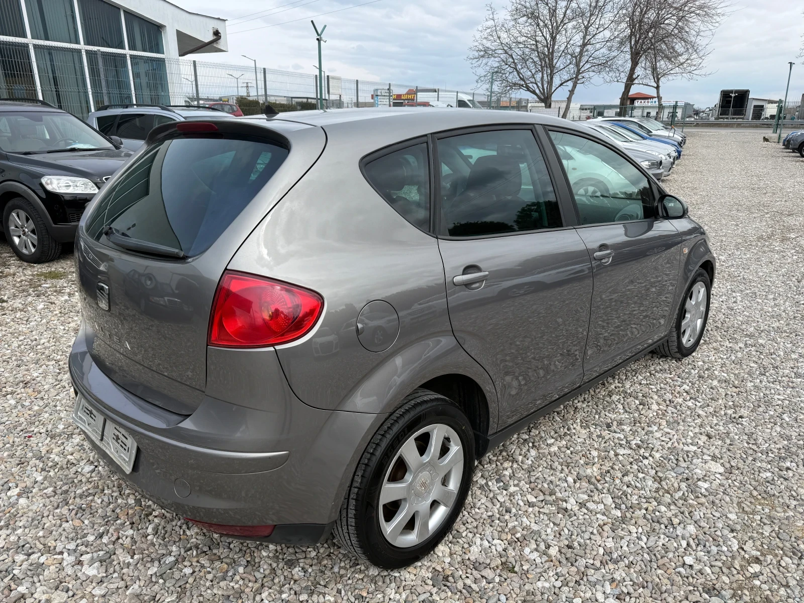 Seat Altea 1.9 TDI, снимка 3 - Автомобили и джипове - 53917142