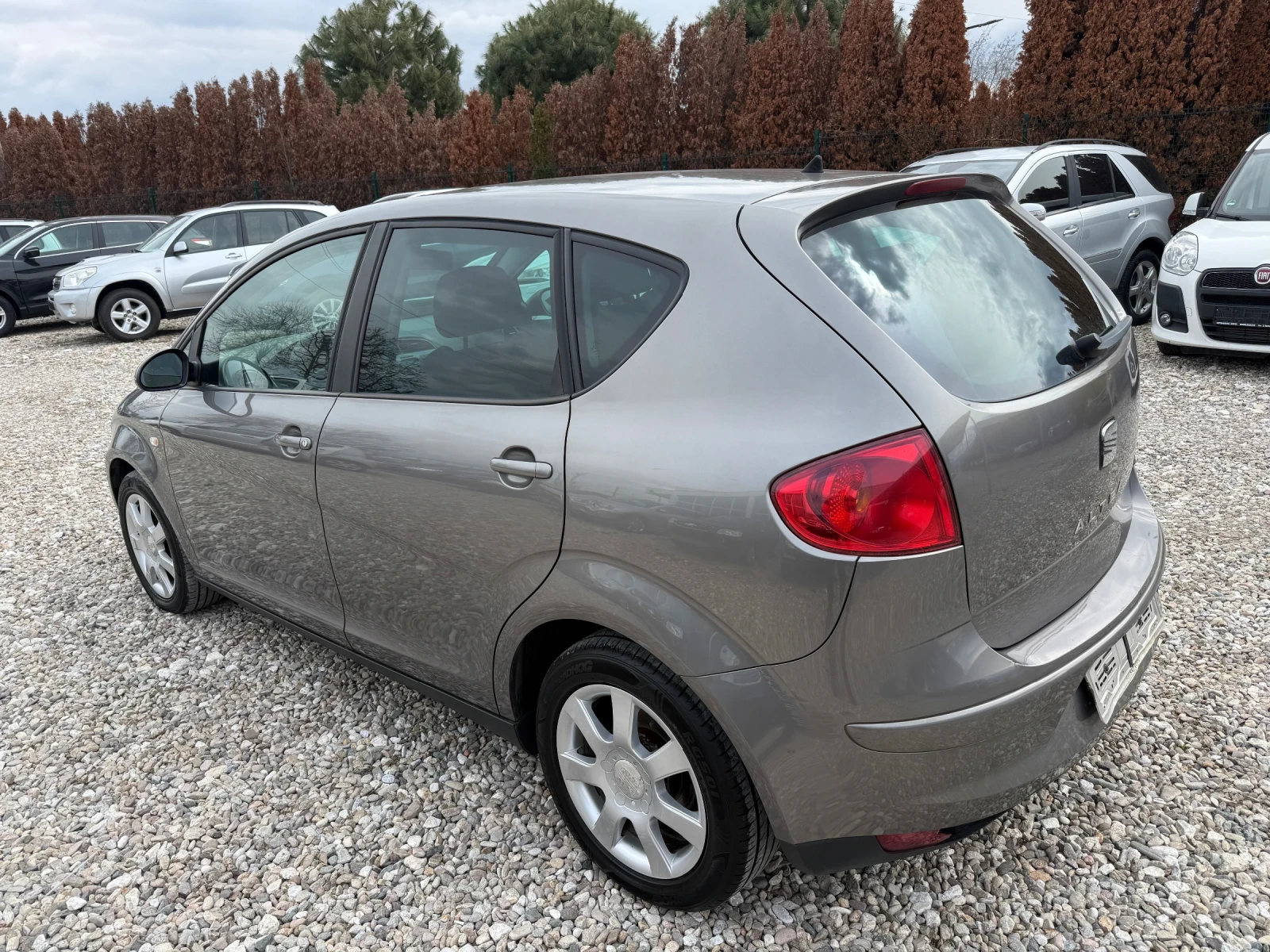 Seat Altea 1.9 TDI, снимка 4 - Автомобили и джипове - 53917142
