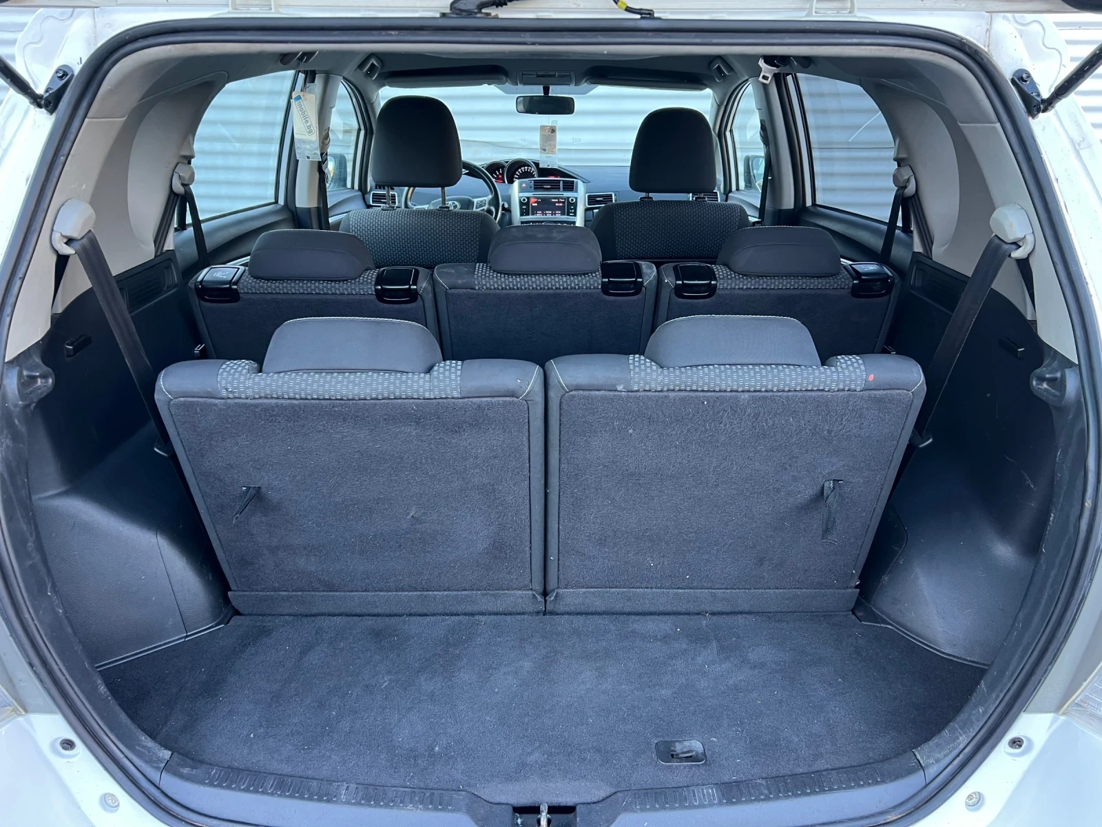 Toyota Verso 2.0D-4D Камера 6+ 1 , снимка 10 - Автомобили и джипове - 53922391