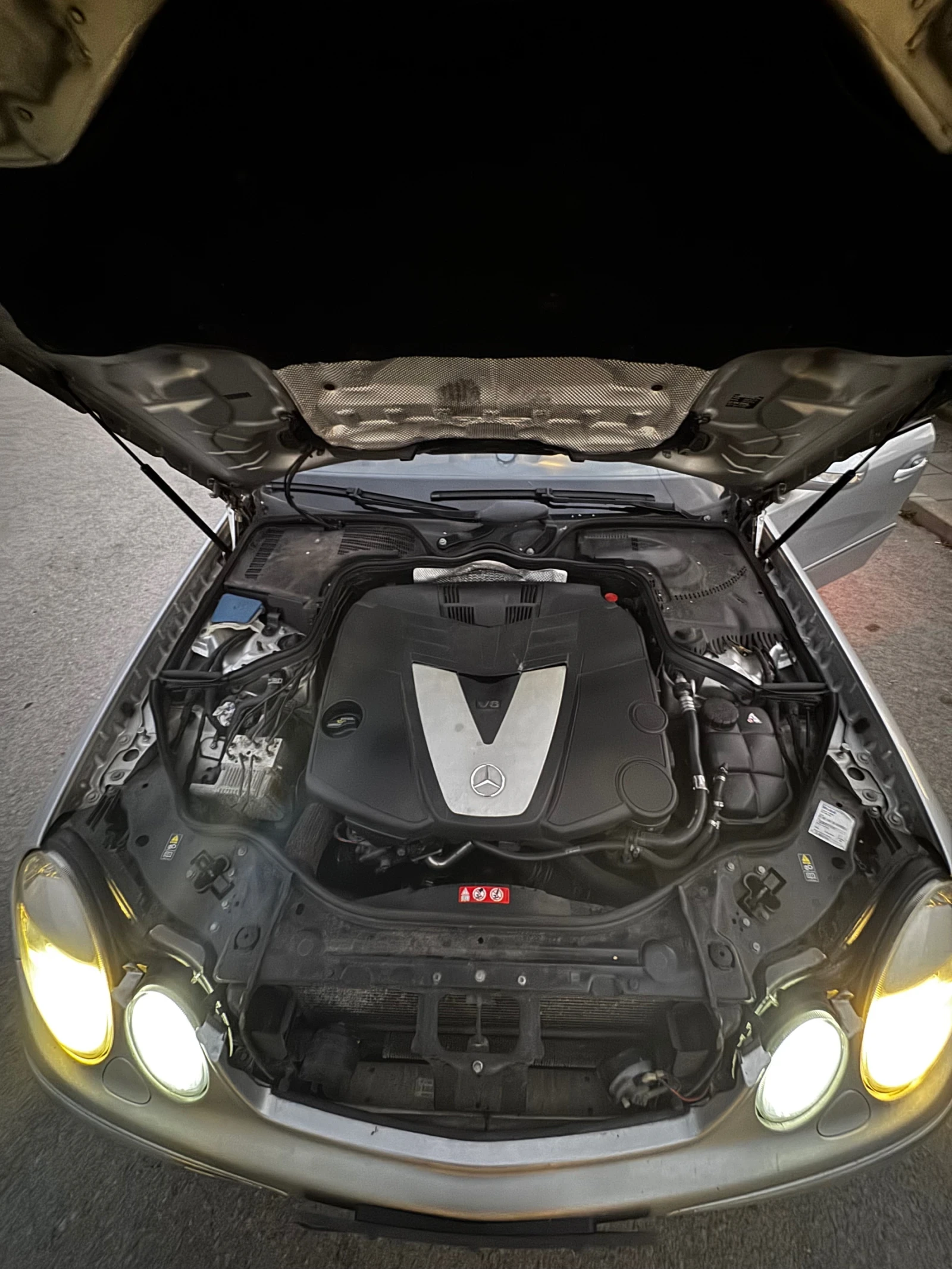 Mercedes-Benz E 280, снимка 10 - Автомобили и джипове - 54168943