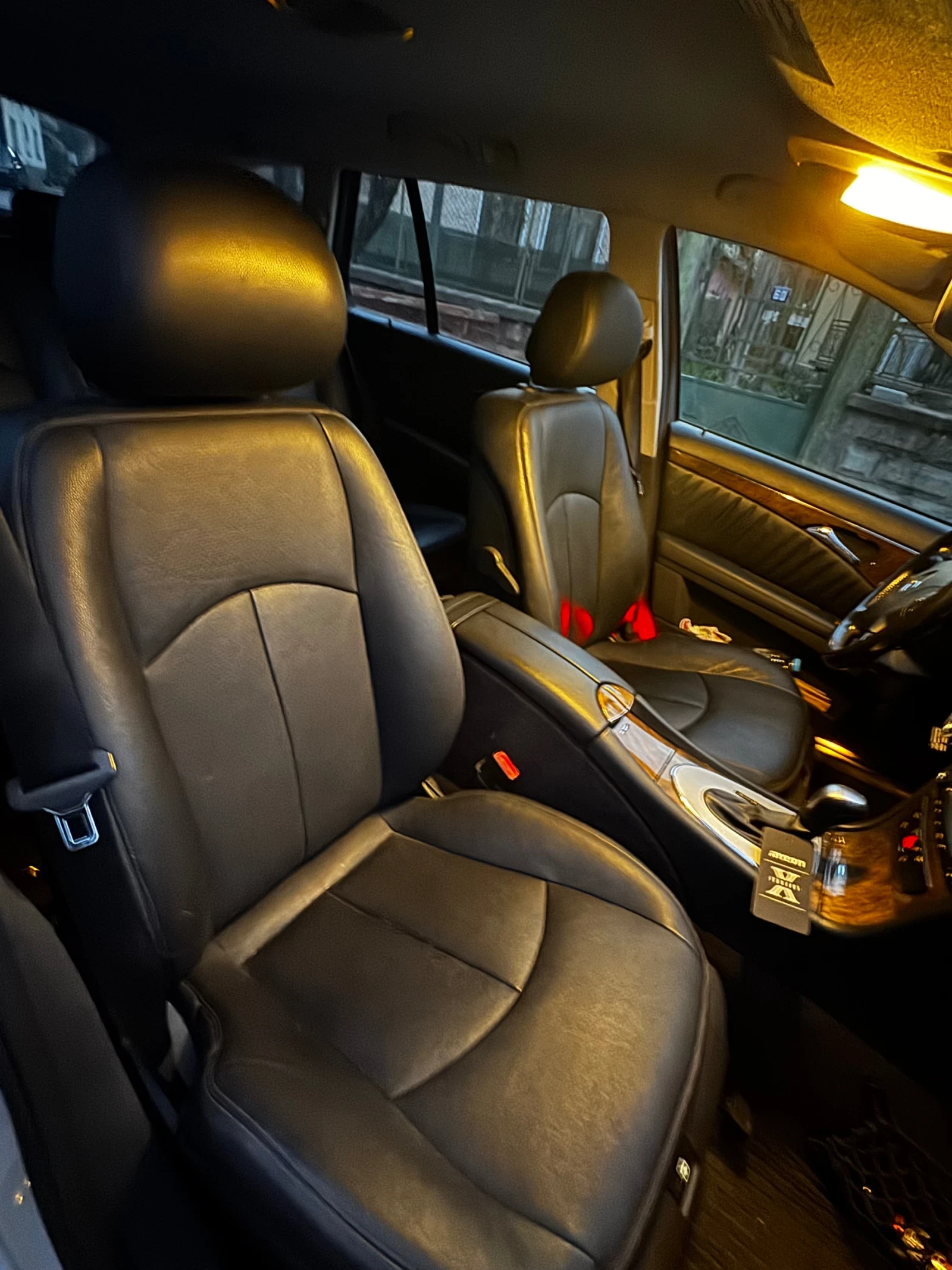 Mercedes-Benz E 280, снимка 9 - Автомобили и джипове - 54168943