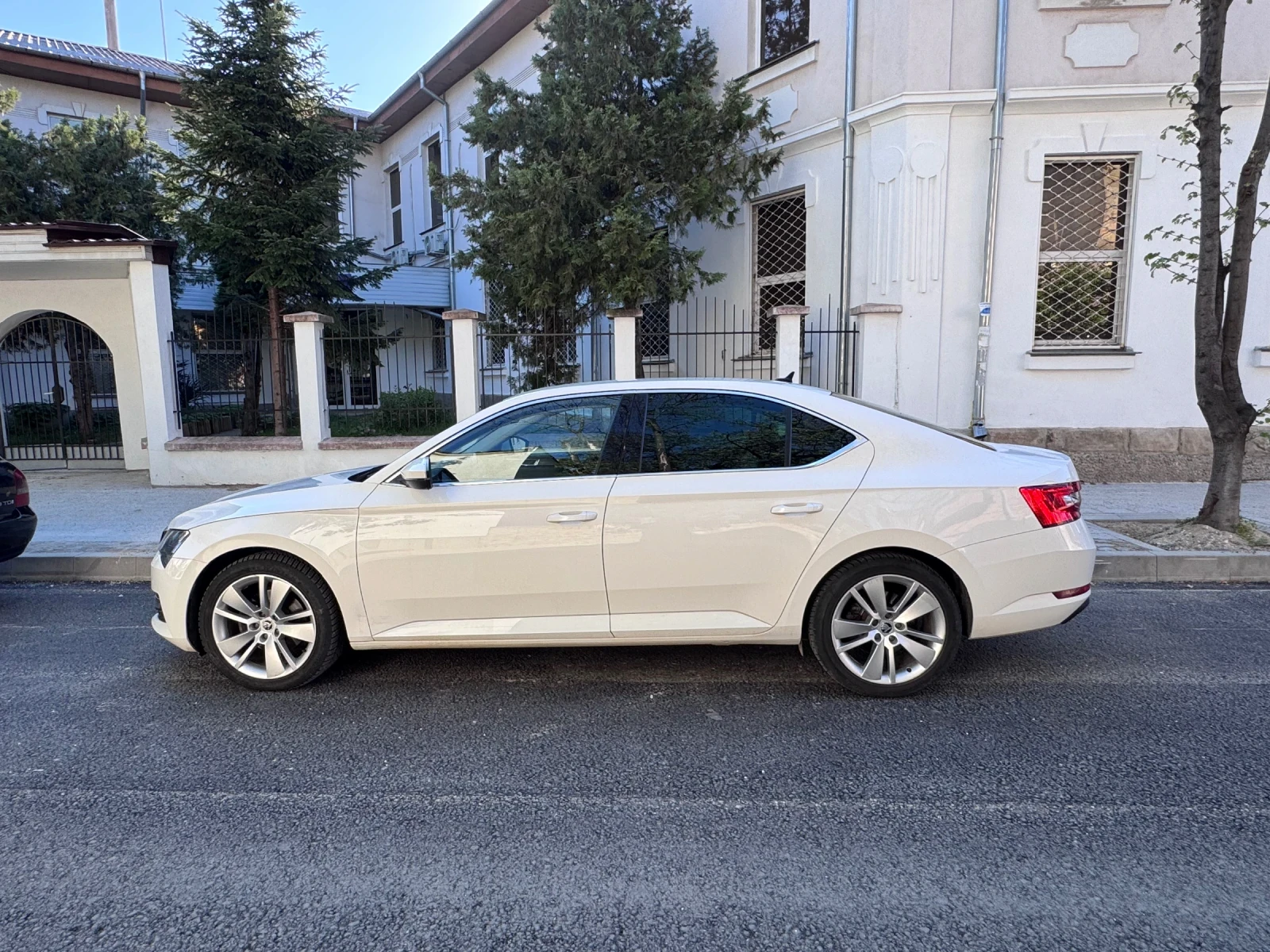 Skoda Superb 2.0TDI DSG7 4x4
