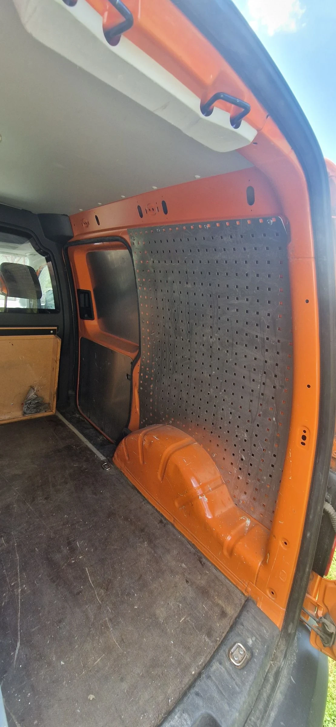 VW Caddy Метан, снимка 11 - Автомобили и джипове - 54276025