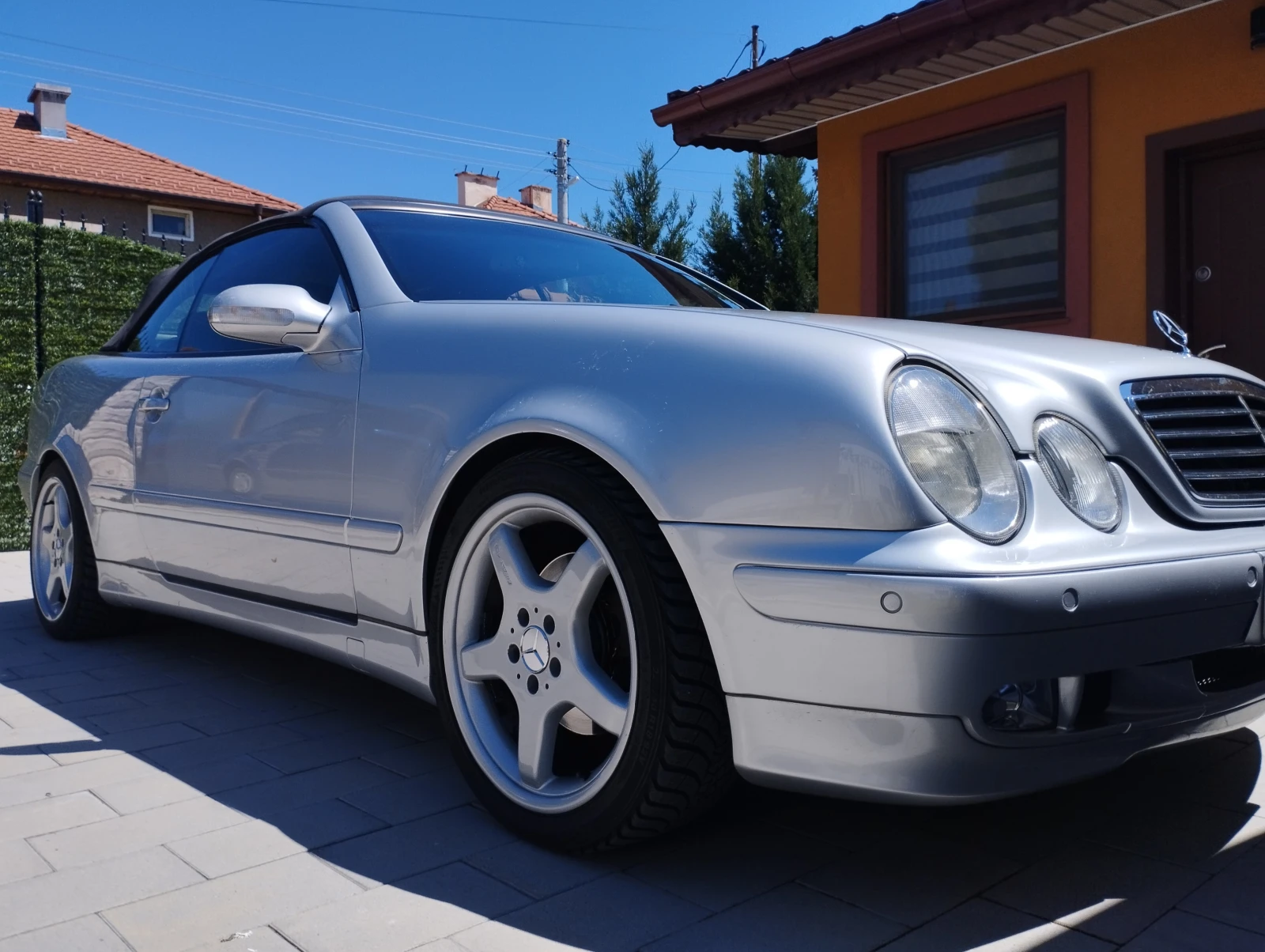 Mercedes-Benz CLK 320, снимка 2 - Автомобили и джипове - 54421090