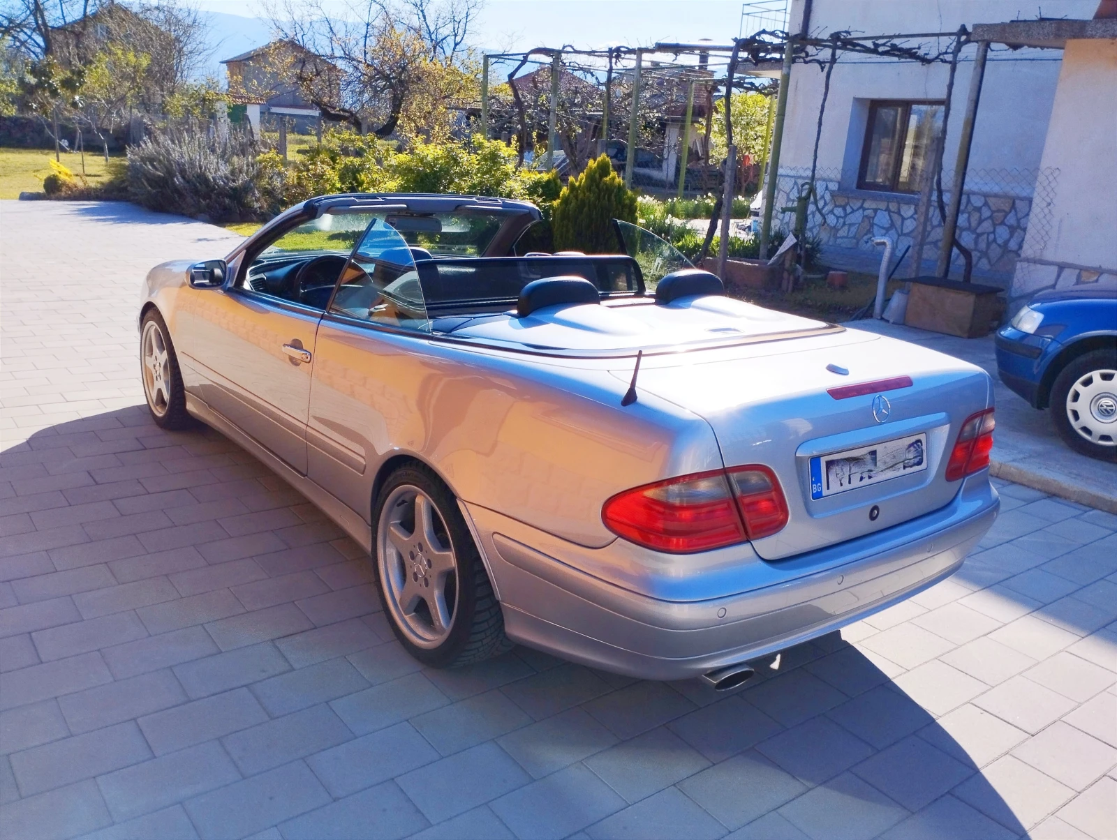 Mercedes-Benz CLK 320