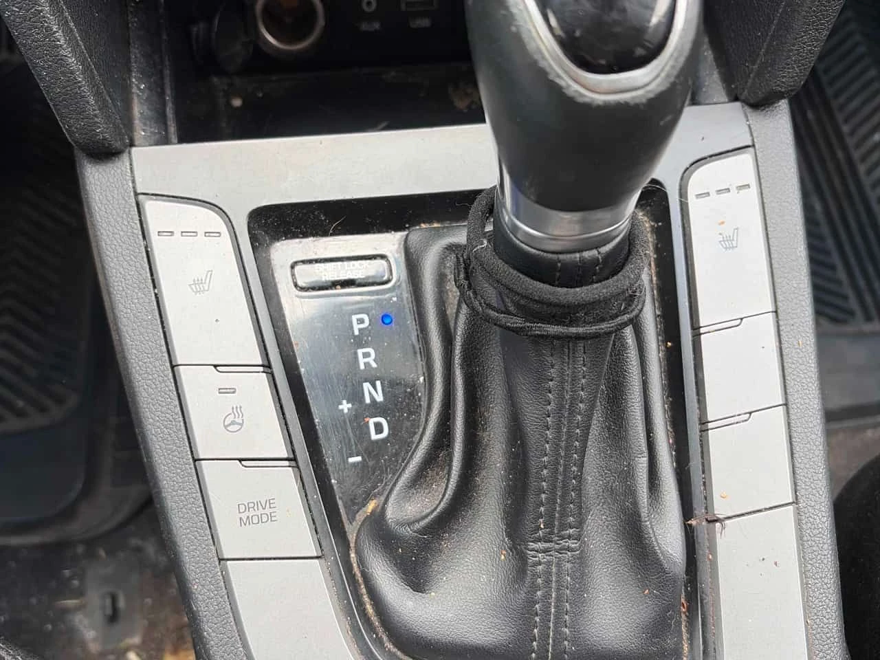 Hyundai Elantra GL| ��������| KEYLESS| CARFAX| ��������������� | Mobile.bg � ����������� 10