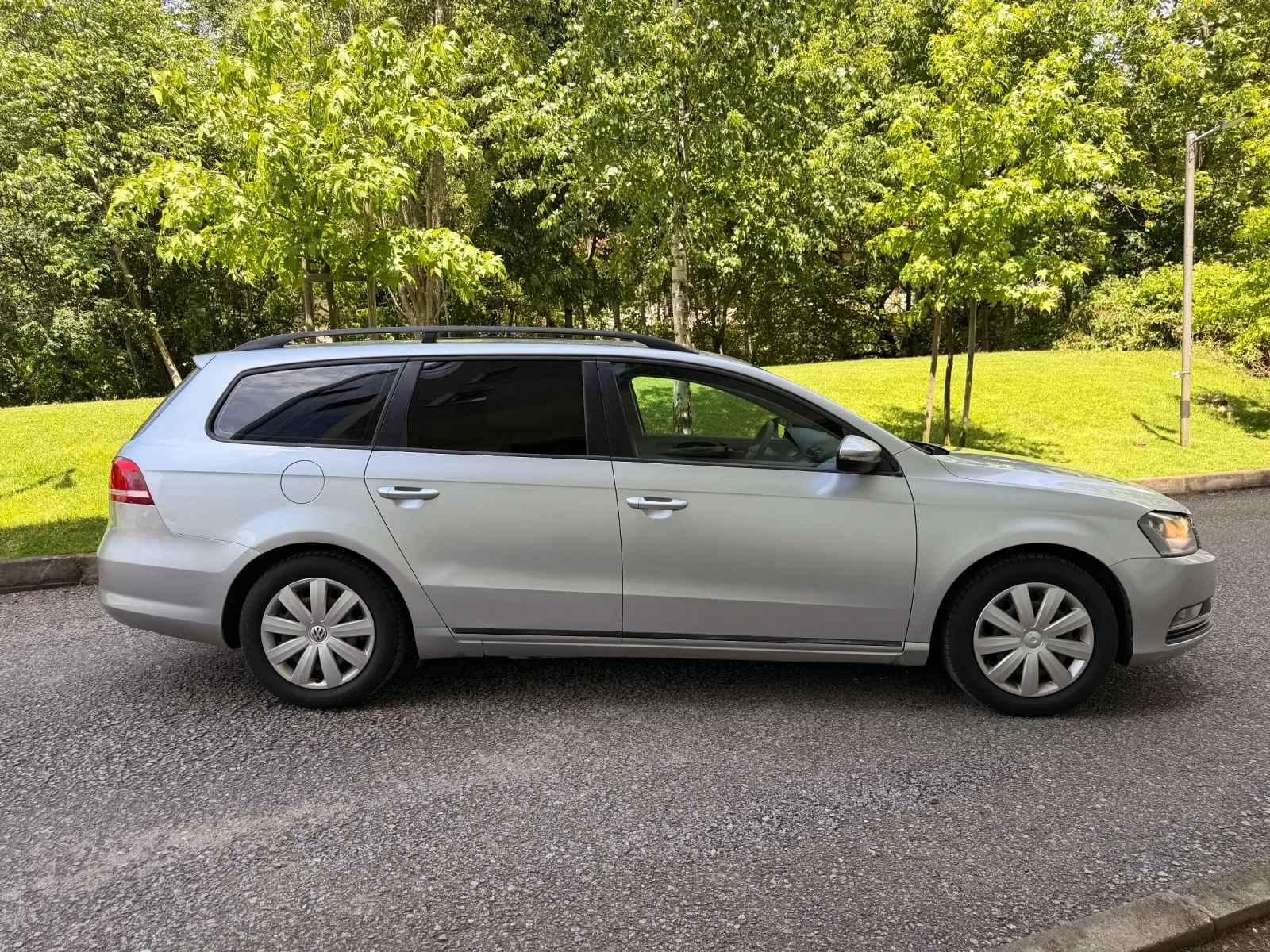 VW Passat 1.6TDI , снимка 8 - Автомобили и джипове - 54776800