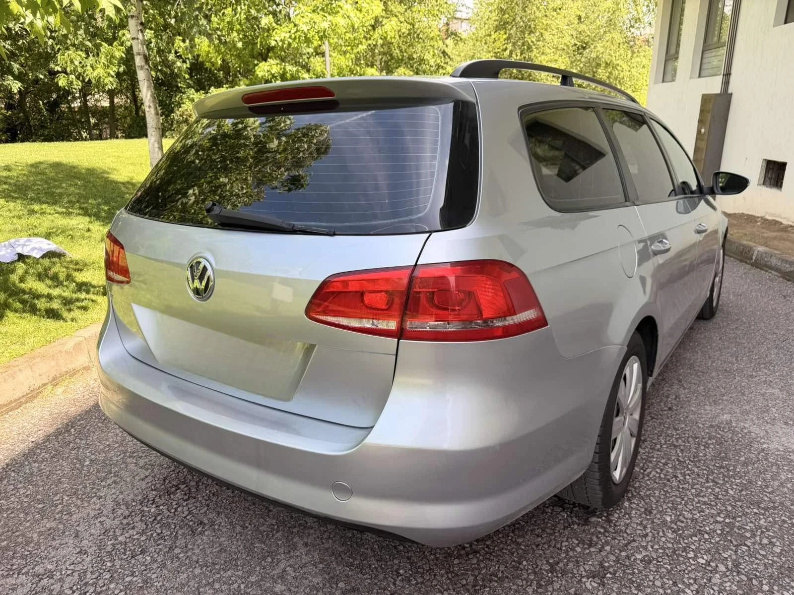VW Passat 1.6TDI , снимка 7 - Автомобили и джипове - 54776800