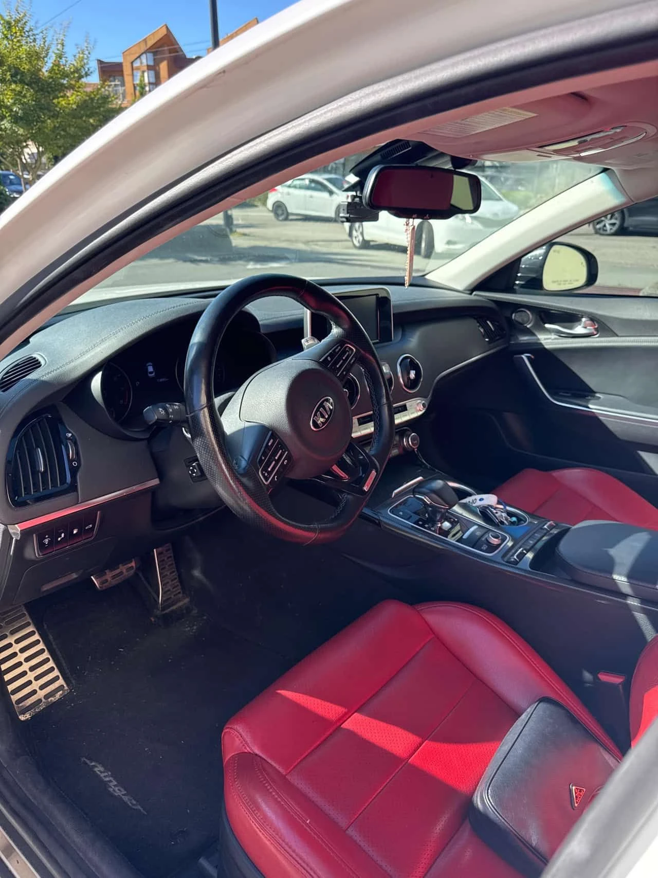Kia Stinger * GT * CARFAX * БЕЗ ПЪРВОНАЧАЛНА ВНОСКА, снимка 5 - Автомобили и джипове - 54978443
